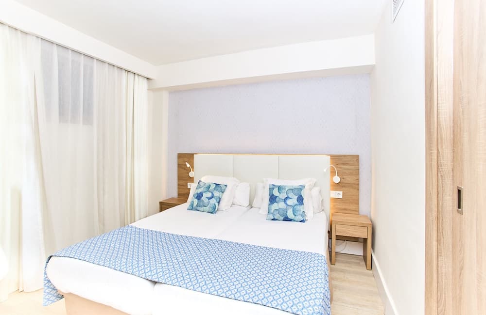 Leonardo Royal Suites Ibiza Santa Eulalia, Santa Eulalia del Rio