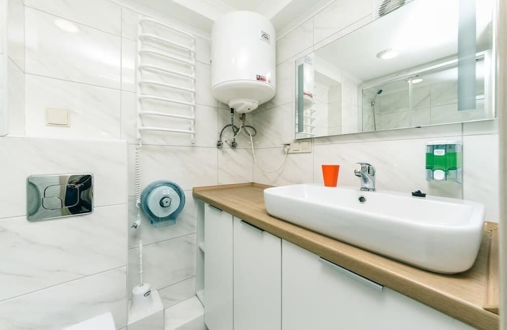 Bathroom at BeRest Inn