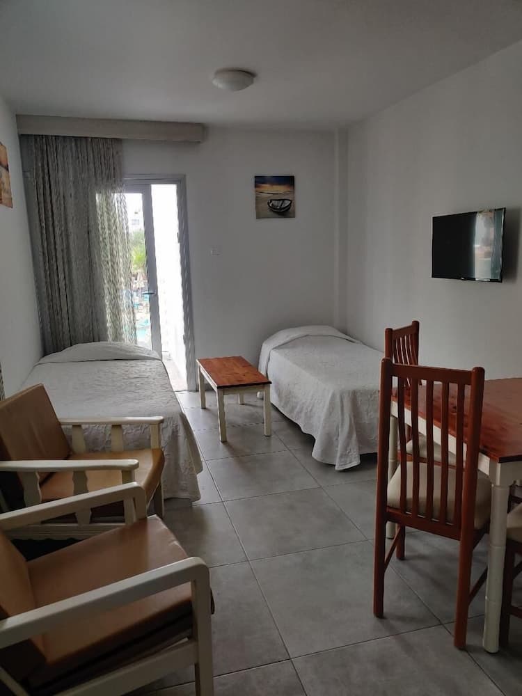 Pavlinia Hotel Apartments, Ayia Napa, photo 4