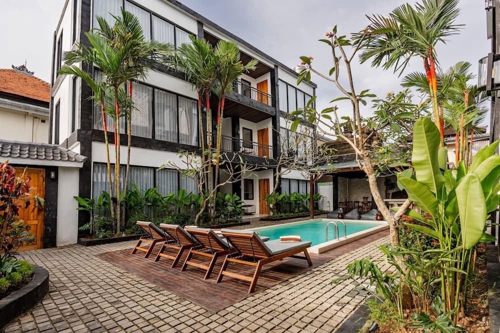 Sebelas Apartments by EVDEkimi – The Residence with Authentic Café in Ubud Center, Ubud