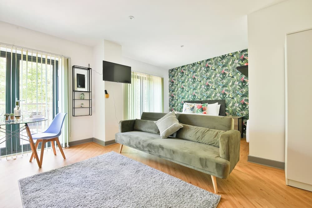 Princess Lofts Studios - Swansea City Centre, Swansea