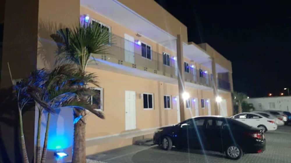 Aruba Airport Zega Apartments, Oranjestad