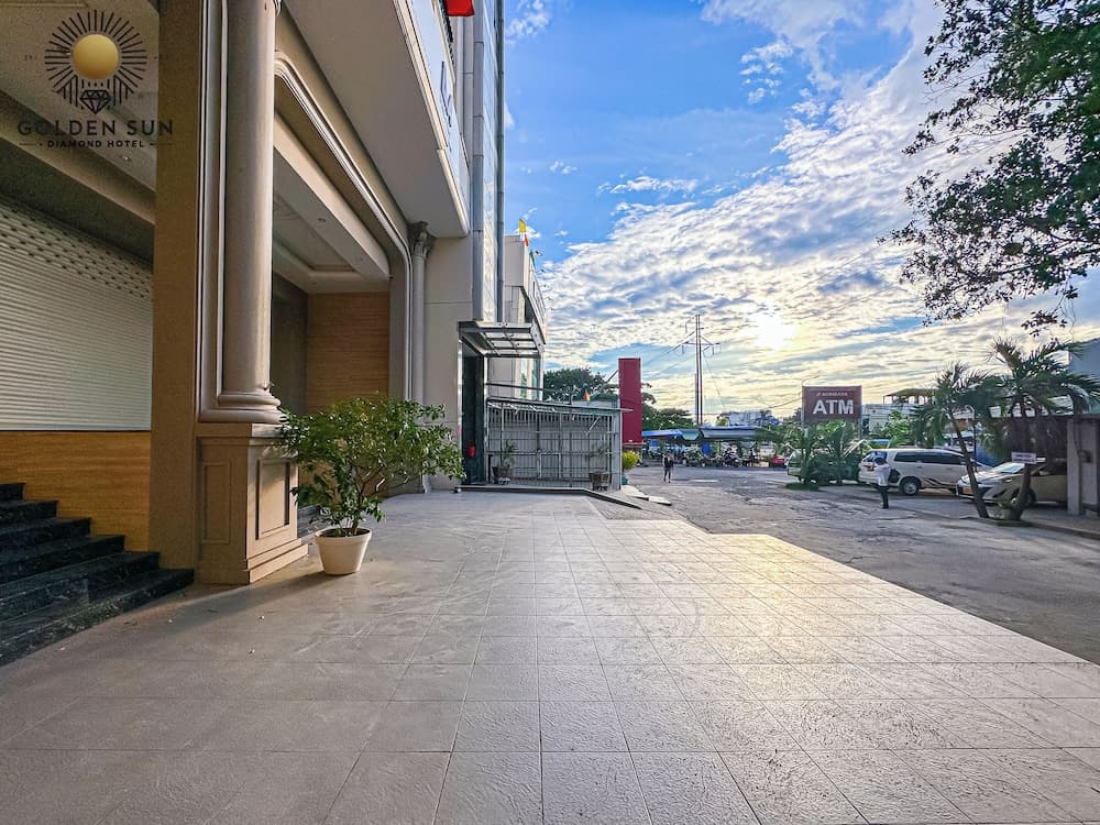 Golden Sun Apartments 7, photo 5