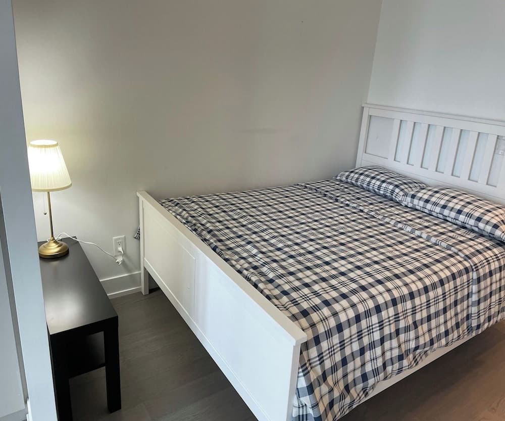 Waterfront Yonge Apartments, Toronto, photo 3
