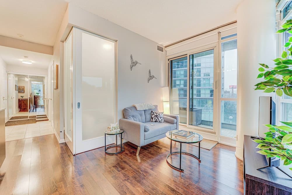 RivetStays - The Peter Suites, Toronto, photo 4