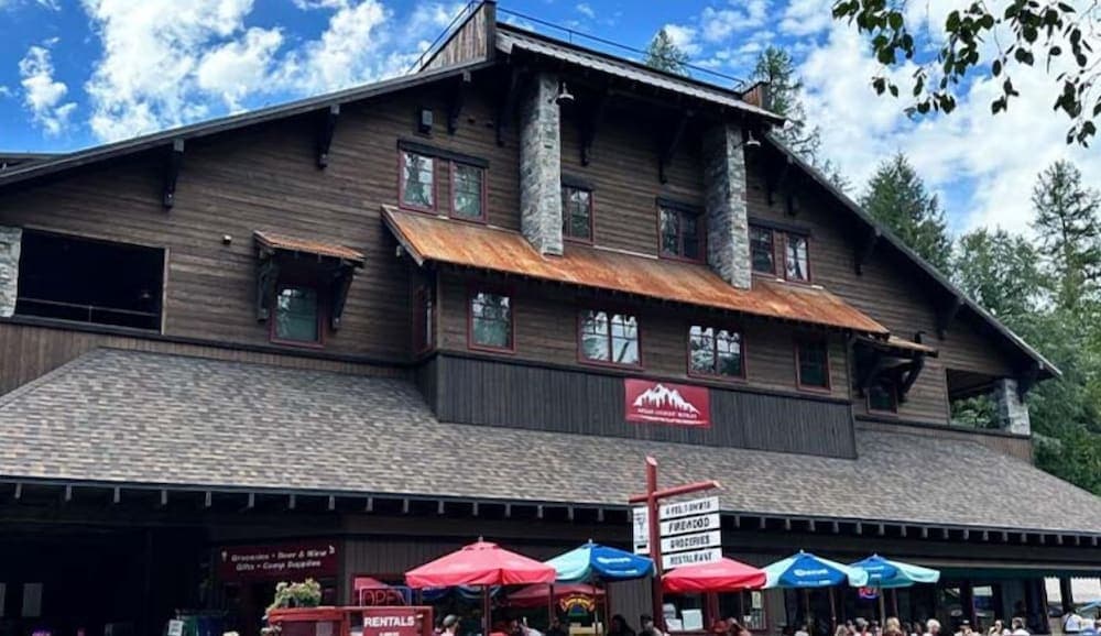 Apgar Lookout Suites, West Glacier