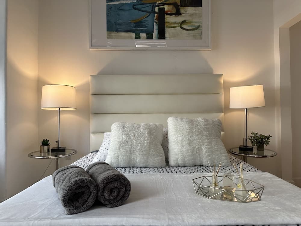 Oneluxstay At HWH LA Downtown, Los Angeles, photo 3