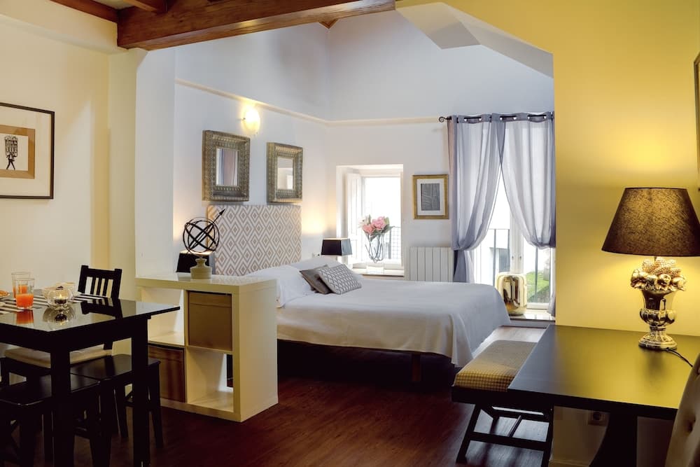 Duerming Casas Reales, Santiago de Compostela