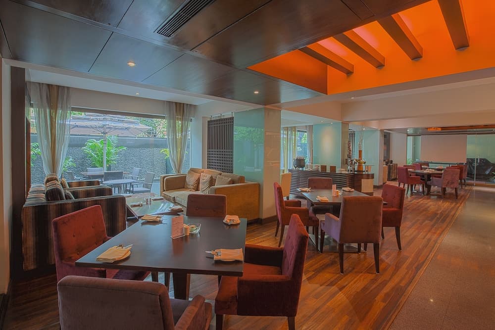 Oakwood Residence Naylor Road Pune, Pune, photo 4