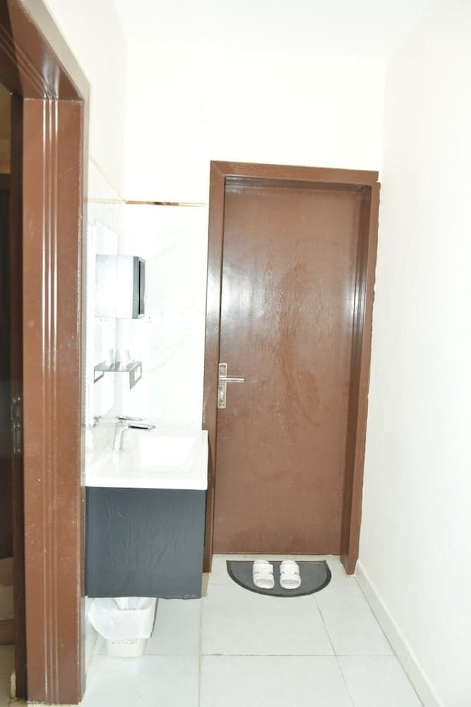 Al Taj Towers Hotel Apartments, Nejran, photo 3