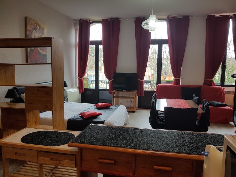 Appart'hôtel les Tilleuls, Saint-Macaire, photo 3