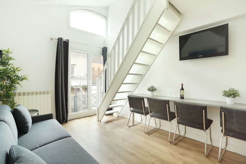 Short Stay Group Residence Les Lilas Serviced Apartments, Les Lilas, photo 2