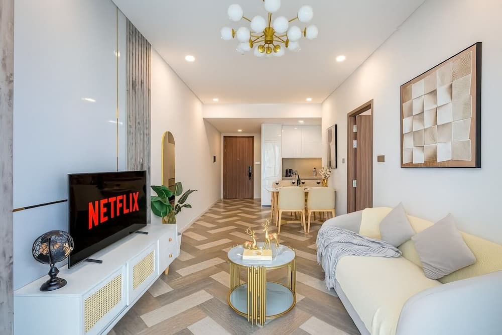 Luxury Metropole Riverside Apartment, Ho Chi Minh