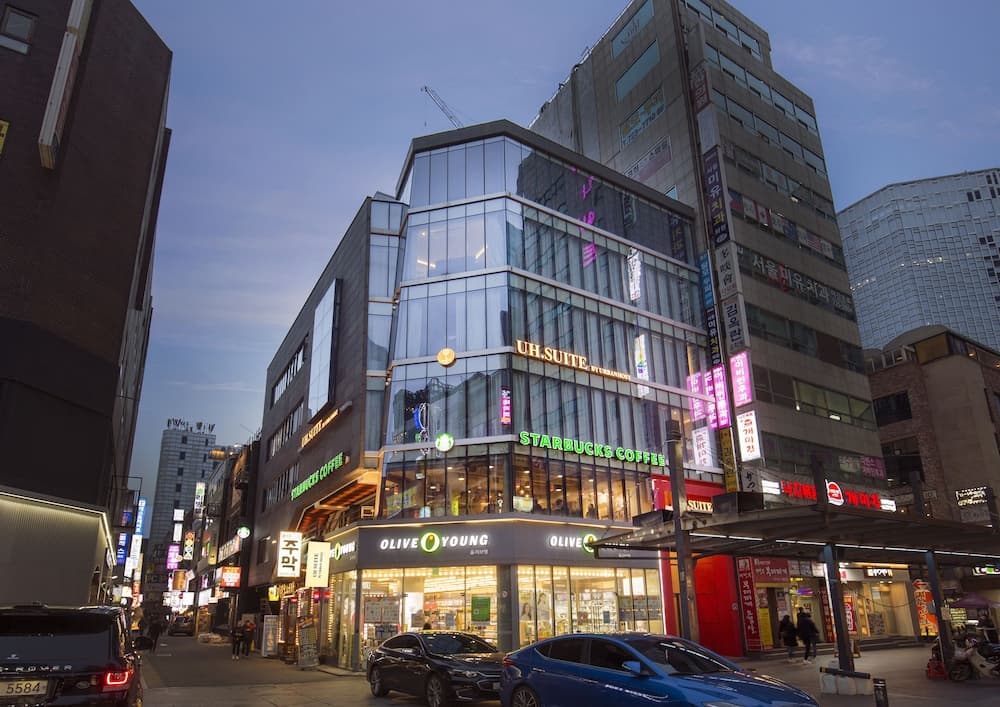 UH Suite The Jongno, Seoul