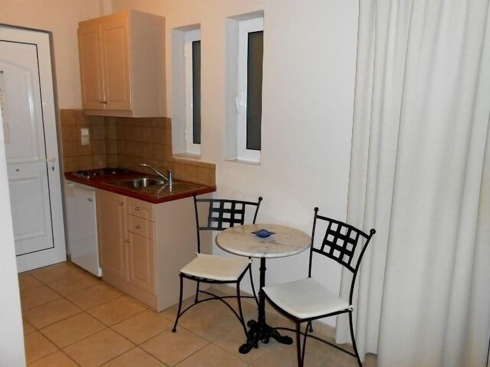 Lambrinos Suites, Platanias, photo 5