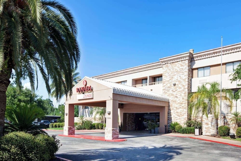 Ramada by Wyndham Houston Intercontinental Airport South, photo 1
