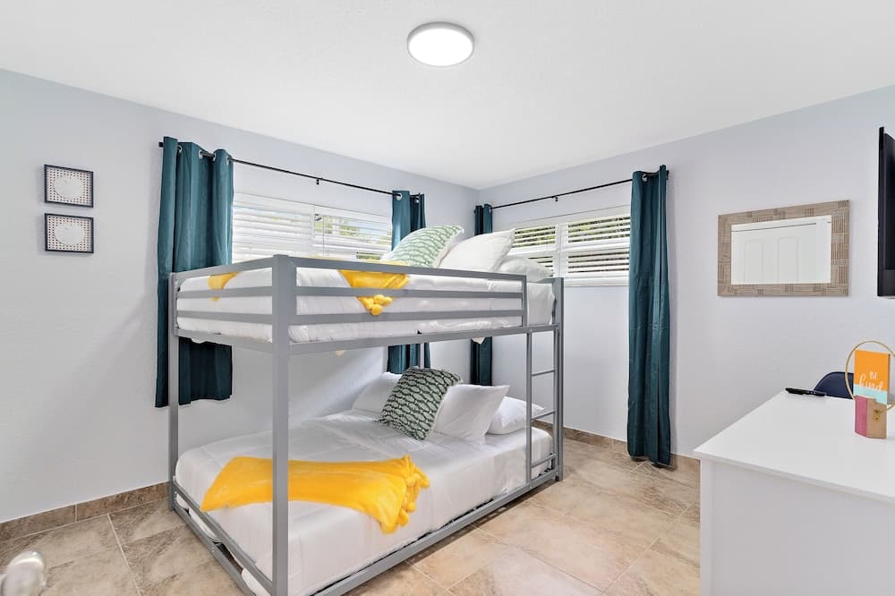 Ocean Harbour Apartment Homes, Indian Harbour Beach