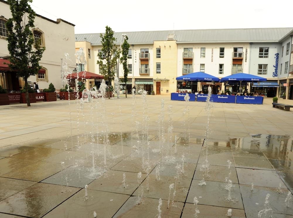 PREMIER SUITES PLUS Bristol Cabot Circus, Bristol, photo 6