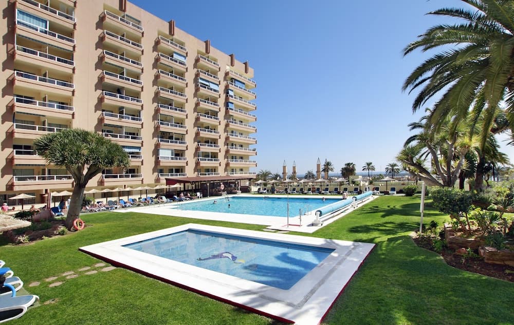 Aparthotel PYR Fuengirola, Fuengirola