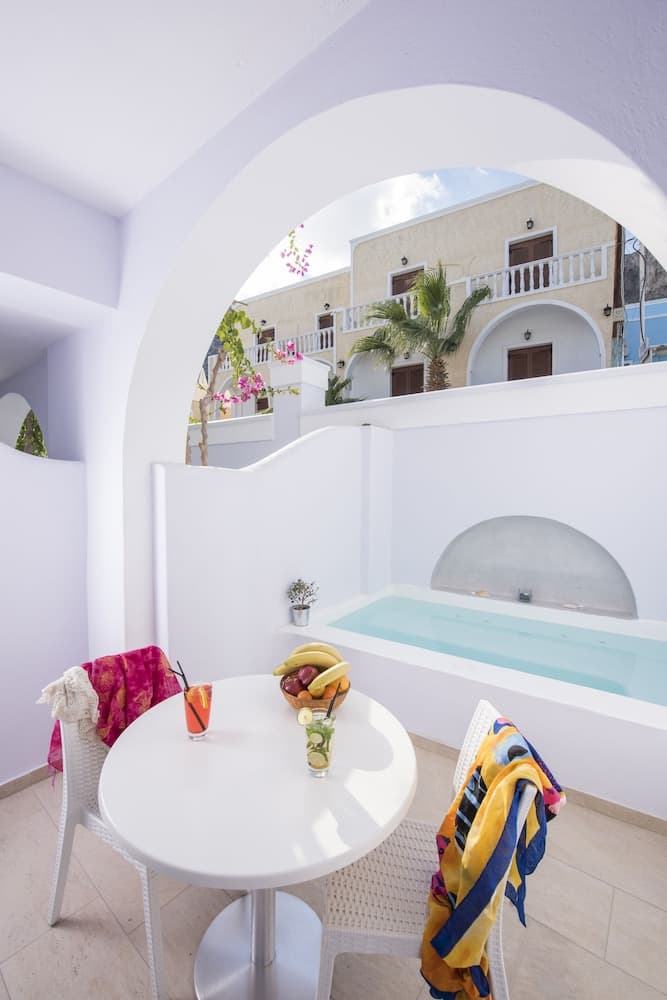 Blue Waves Hotel, Santorini, photo 2