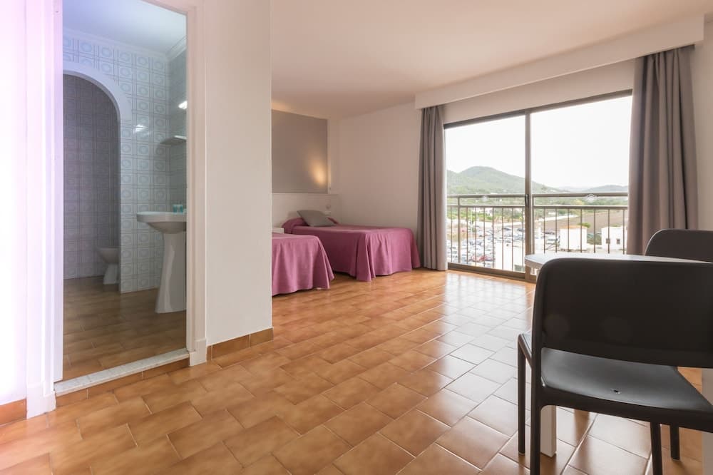 Apartamentos Orosol 2 by Typic Hotels, Sant Antoni de Portmany