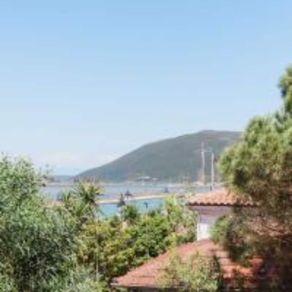 Seaview Kaposantes Apartments, Lefkada, photo 3
