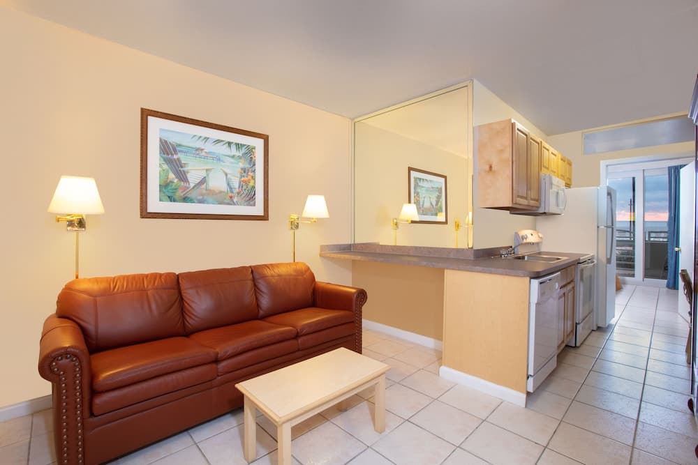 Harbour Beach Oceanfront Resort, Daytona Beach Shores, photo 6