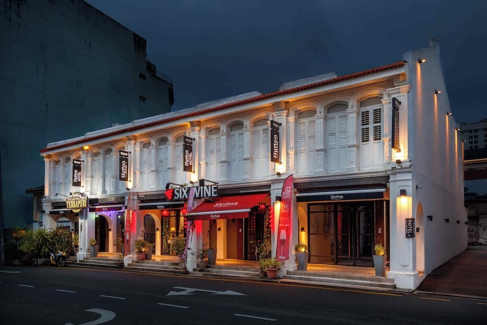 Hutton Suites Hotel Managed By The Ascott Limited, George Town