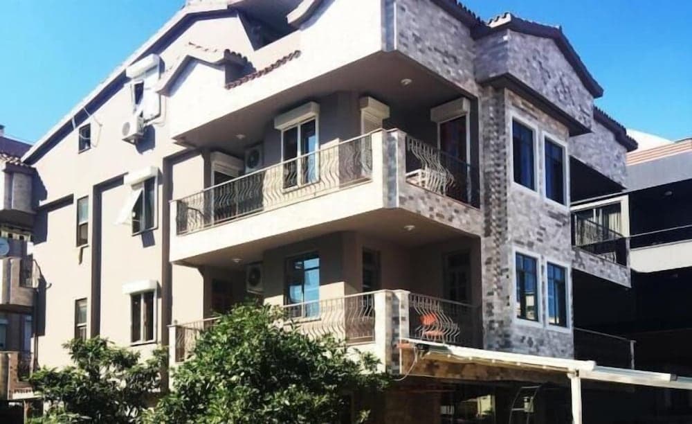 Arya Suites, Konyaalti