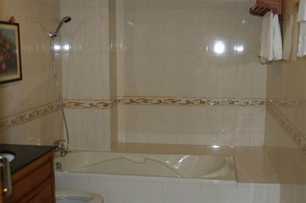 Nokor Lucky Serviced Apartments, Phnom Penh, photo 4