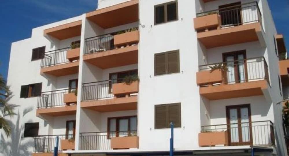 Apartamentos Llevant, Ibiza Town