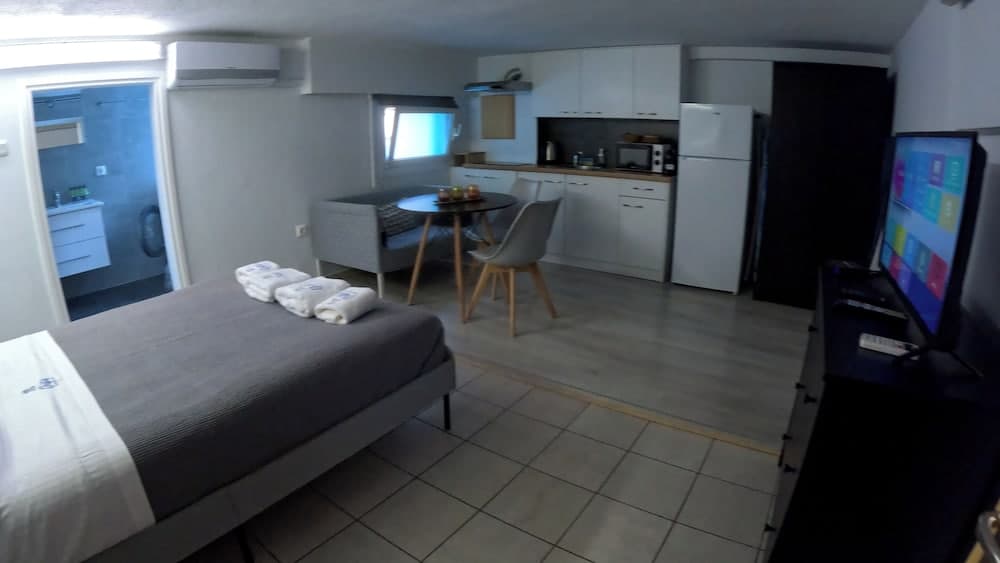 Data Maisonettes, Chios, photo 2