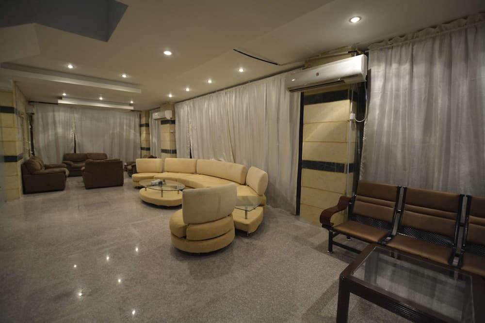 Leader Apartments 1, Mahboula