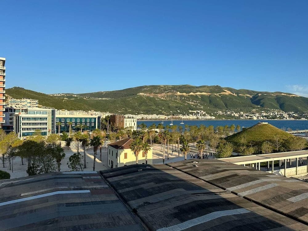 Thoma's K Studios, Vlorë