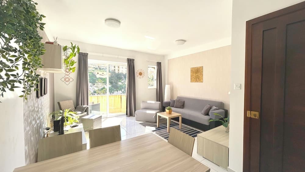 Arzella Apartments, Munxar, photo 3