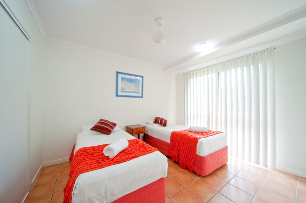 at Beach Court Holiday Villas, Cannonvale, photo 6
