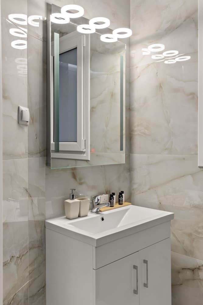 Athens Warehouse Boutique Hotel & Suites, Athens, photo 3