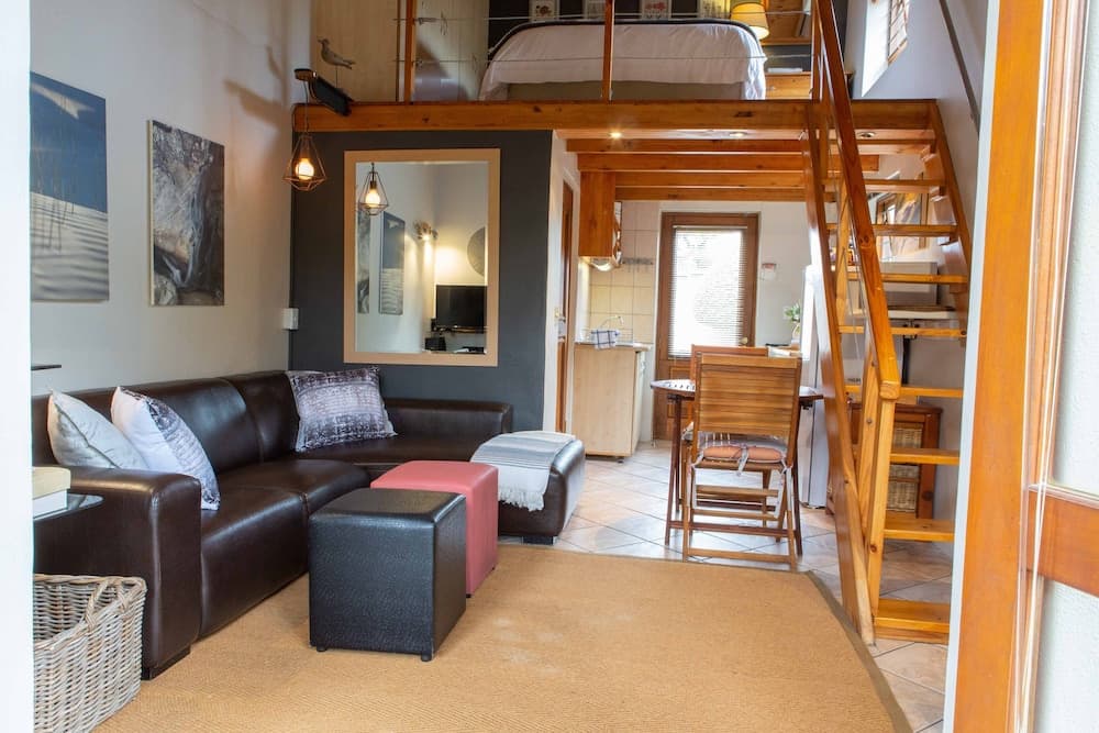 Theebos Anneline's Self Catering Apartments, photo 4