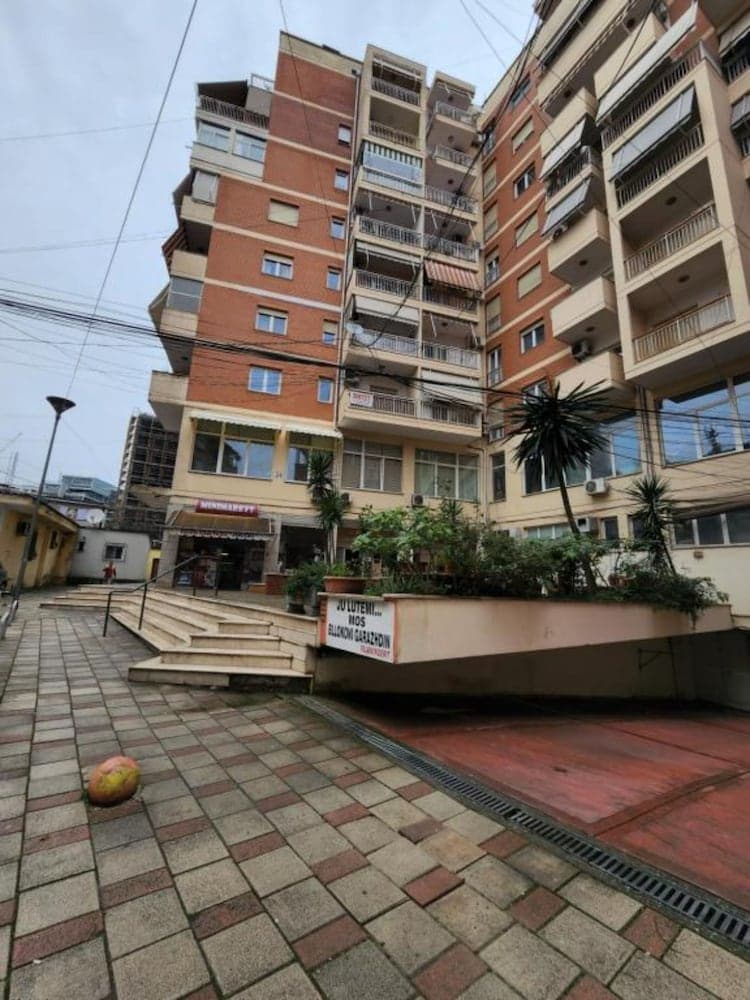 Kalpazo Home Skanderbeg Square, Tirana