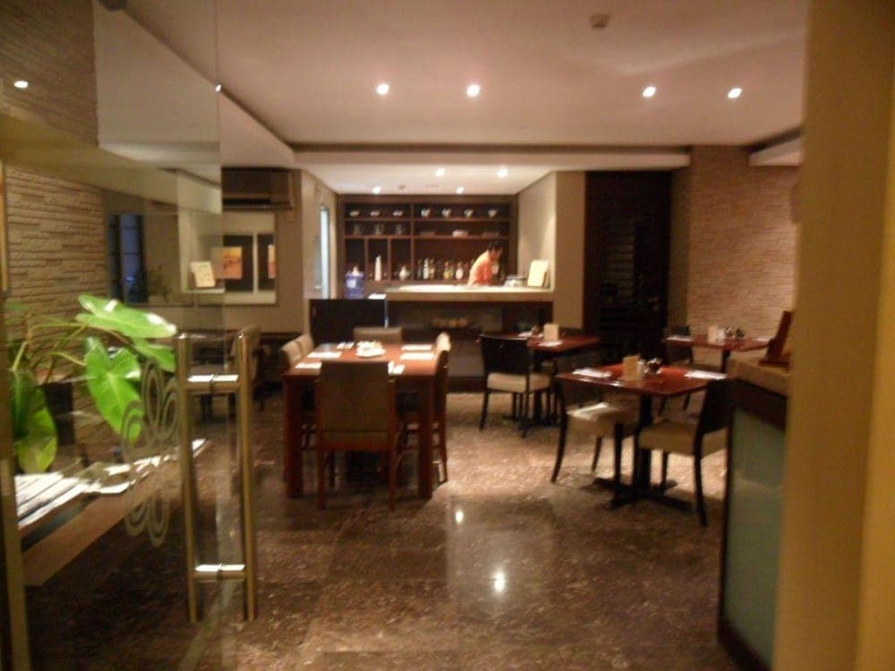 Amorsolo Mansion, Makati, photo 6