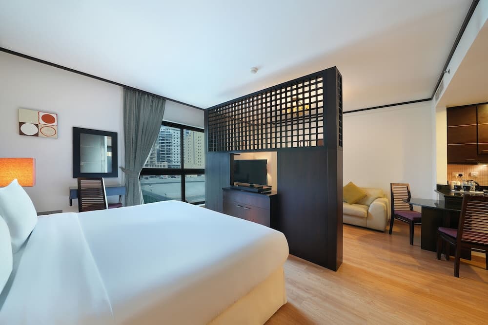 Park Apartments Dubai, An Edge by Rotana Hotel, Dubai