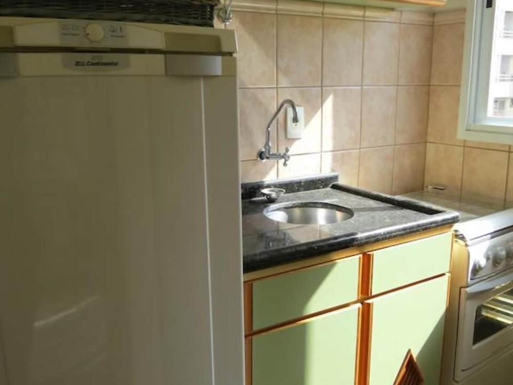 Kitchen at Apart  Hotel Abaete