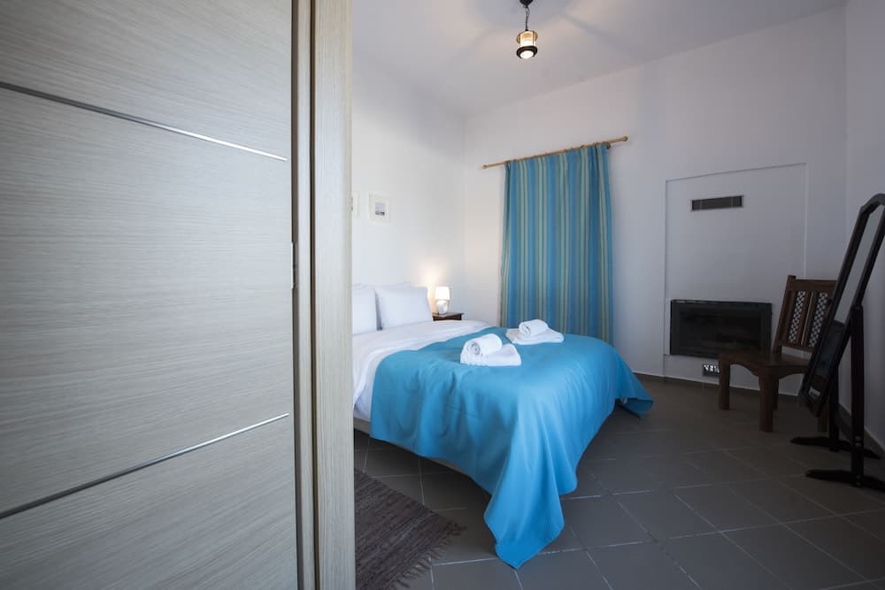 Santorini Traditional Suites, Santorini, photo 6