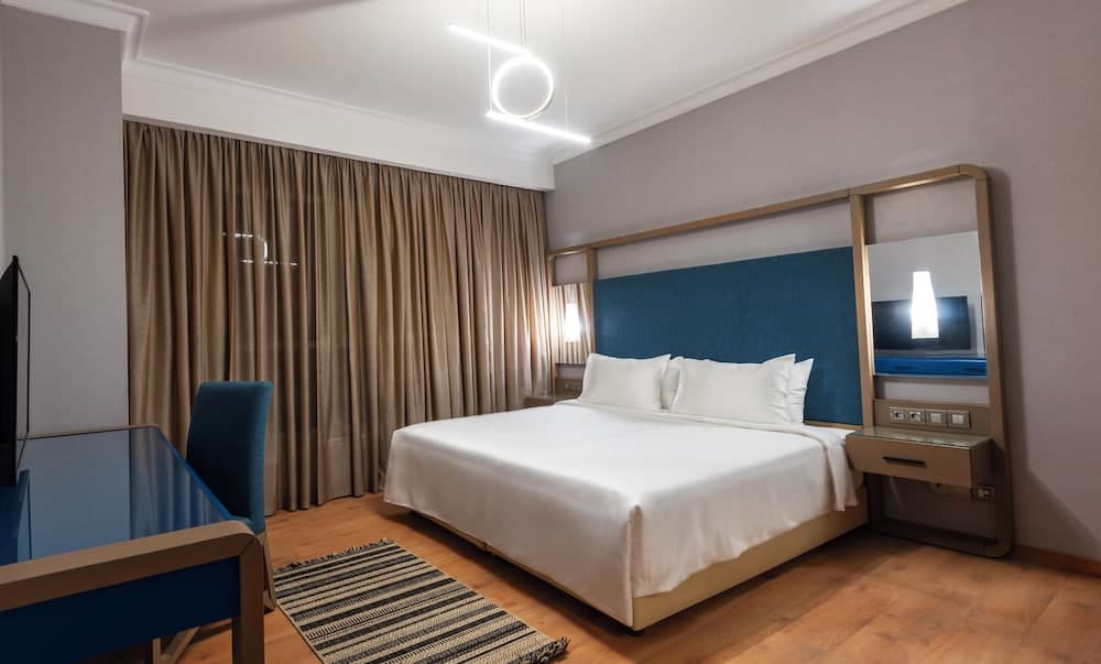 Nile Suites Plaza Apartments, Cairo