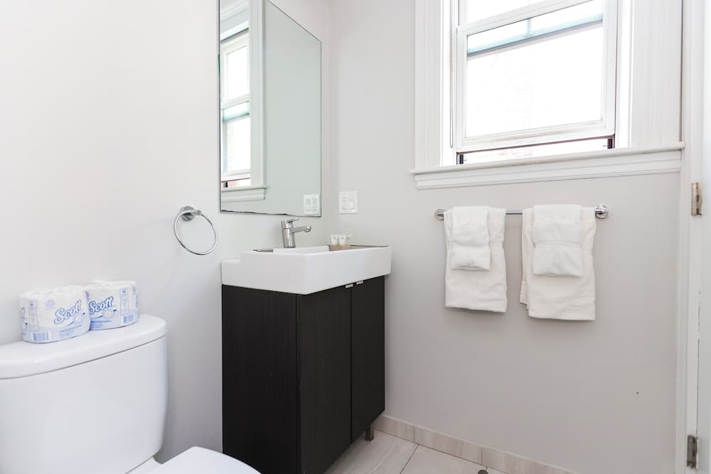 Maverick Suites at 89 Marion, Brookline, photo 3