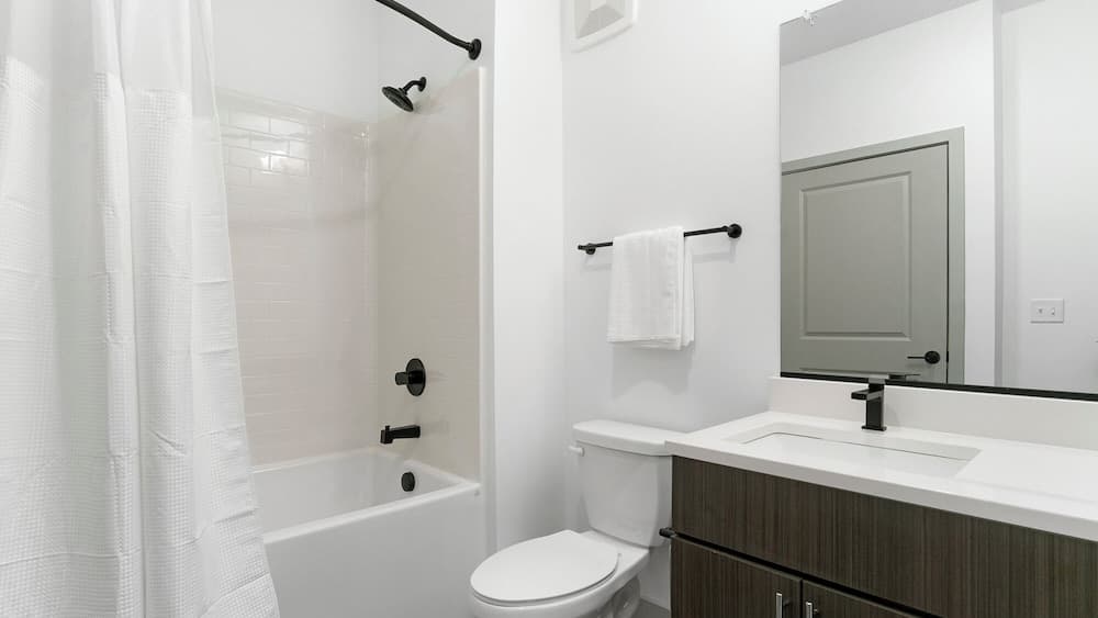 Landing Apartments near Virginia Union University, Richmond