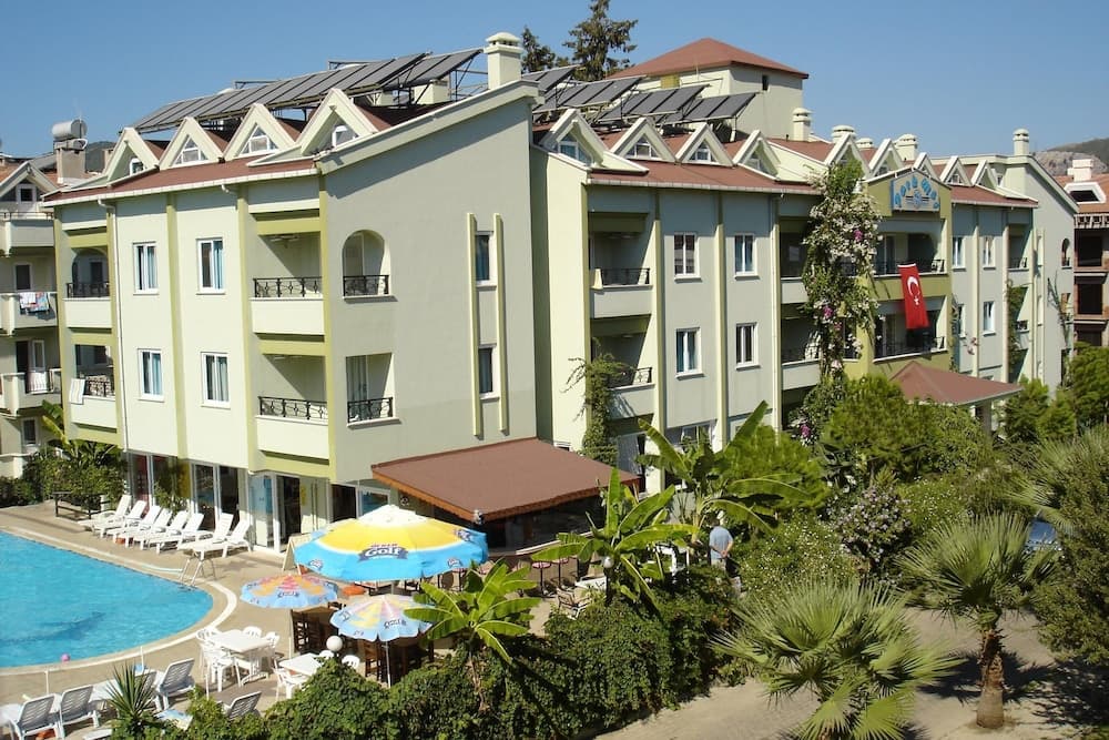 Building at Park Mar Apart
