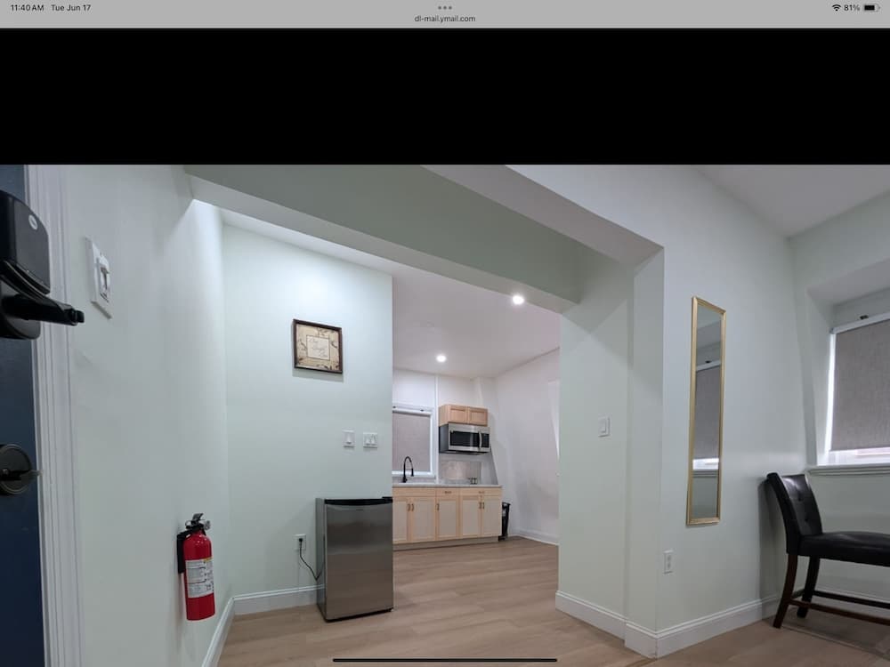Sava Apt Rentals, Newark, photo 6