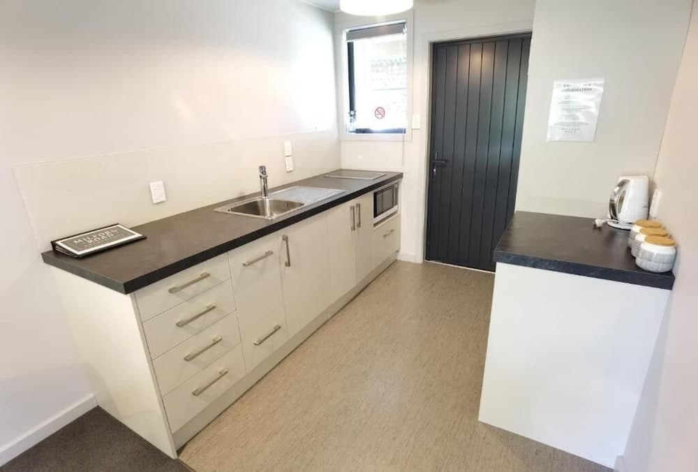 Milford Road Apartments, Te Anau, photo 6