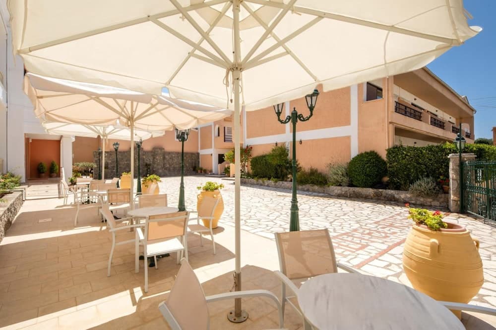 Hotel Rossis, Corfu, photo 2
